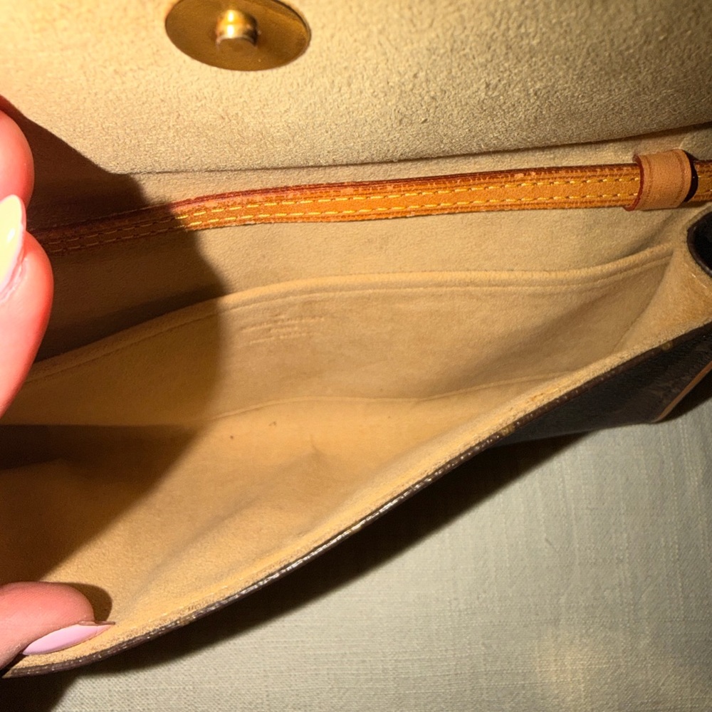 Louis Vuitton Brown Monogram Crossbody Wallet - Picture 13 of 16